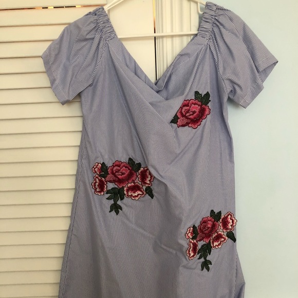 Style Envy Dresses & Skirts - Style Envy size Large blue off the shoulder dress